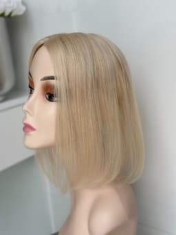 Perruque partielle blond lumineux