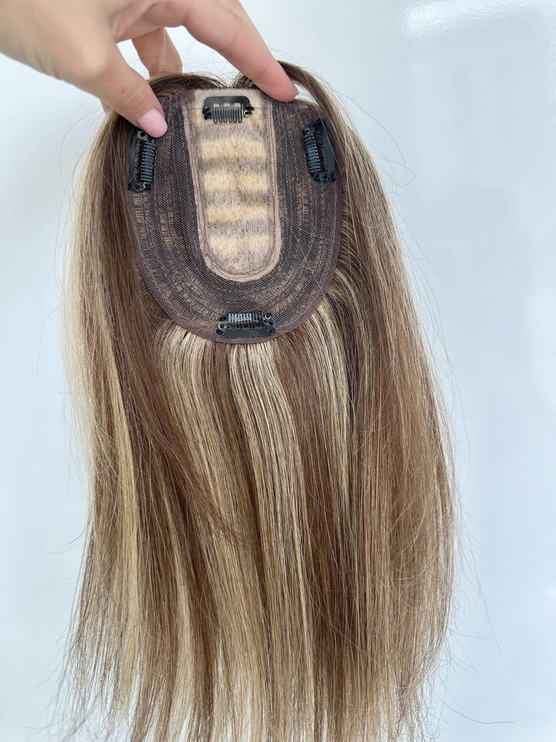 Front Lace Light Auburn/Light Blonde