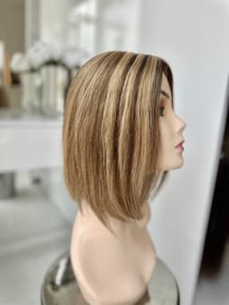 Front Lace Light Auburn/Light Blonde