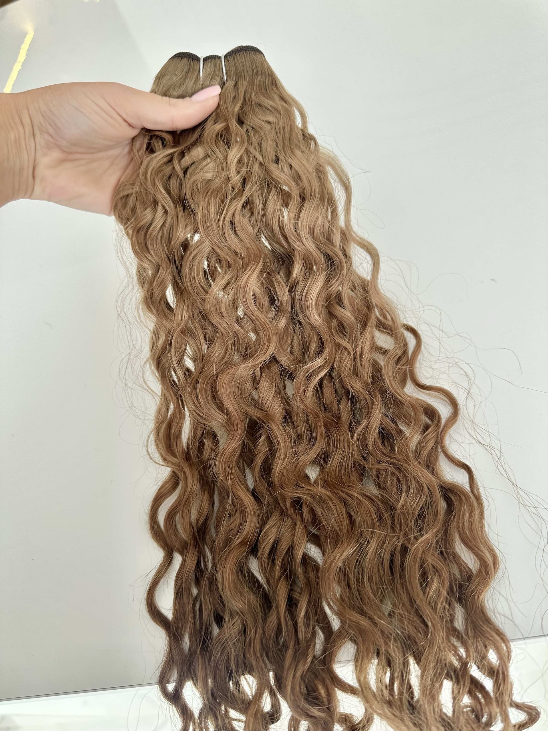 Luxe Metered Hair Extensions #8 Curly