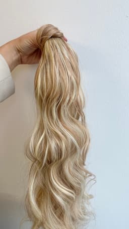 Coada de Par cu scai Ondulata Balayage #24/#60