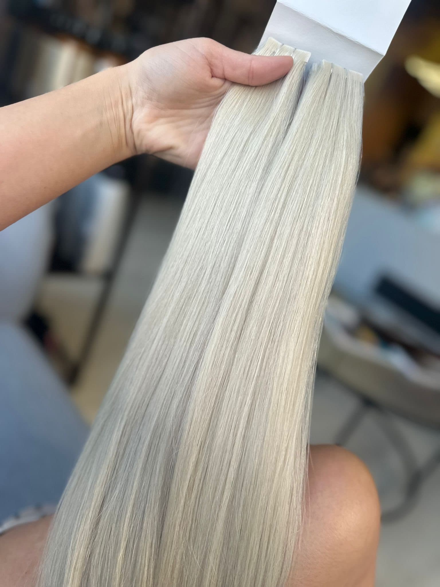 Invisible Tape Extensions #60A Platinblond