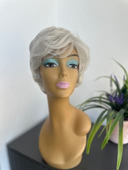 Peruca Lady Light Grey