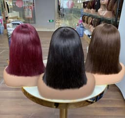 Parrucca Mia in capelli naturali – Castano viola Parrucca Mia in capelli naturali – Castano viola