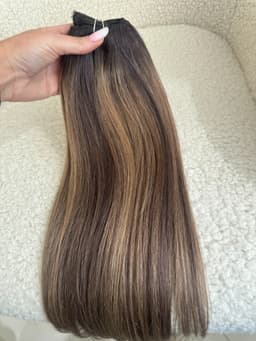 Clip On Premium Straight Black Collection Balayage #8/#2 Clip On Premium Straight Black Collection Balayage #8/#2