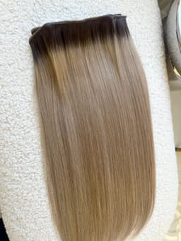 Extensions GENIUS WEFT OMBRE #4/#20 Extensions GENIUS WEFT OMBRE #4/#20