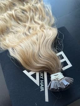 Extensii Cheratina Russian Hair Ombre #4/#9.0 Extensii Cheratina Russian Hair Ombre #4/#9.0