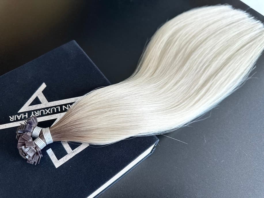 Extensii MICRO KERATINA Russian Hair Ombre #8/Silver Extensii MICRO KERATINA Russian Hair Ombre #8/Silver