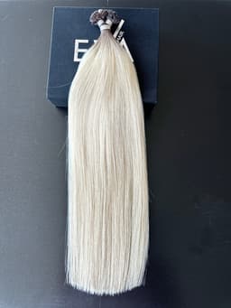 Extensii MICRO KERATINA Russian Hair Ombre #8/Silver Extensii MICRO KERATINA Russian Hair Ombre #8/Silver