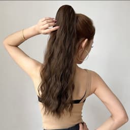 Coada de Par cu Cleste Ondulata Saten Natural Deschis, 70 cm Coada de Par cu Cleste Ondulata Saten Natural Deschis, 70 cm