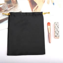 Saculet din matase pentru depozitare extensii de par/ peruci Saculet din matase pentru depozitare extensii de par/ peruci