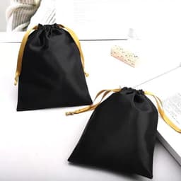 Saculet din matase pentru depozitare extensii de par/ peruci Saculet din matase pentru depozitare extensii de par/ peruci